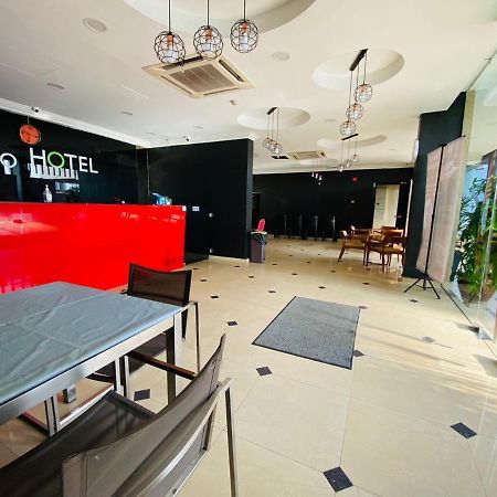 Surya Boutique Hotel Кланг Экстерьер фото