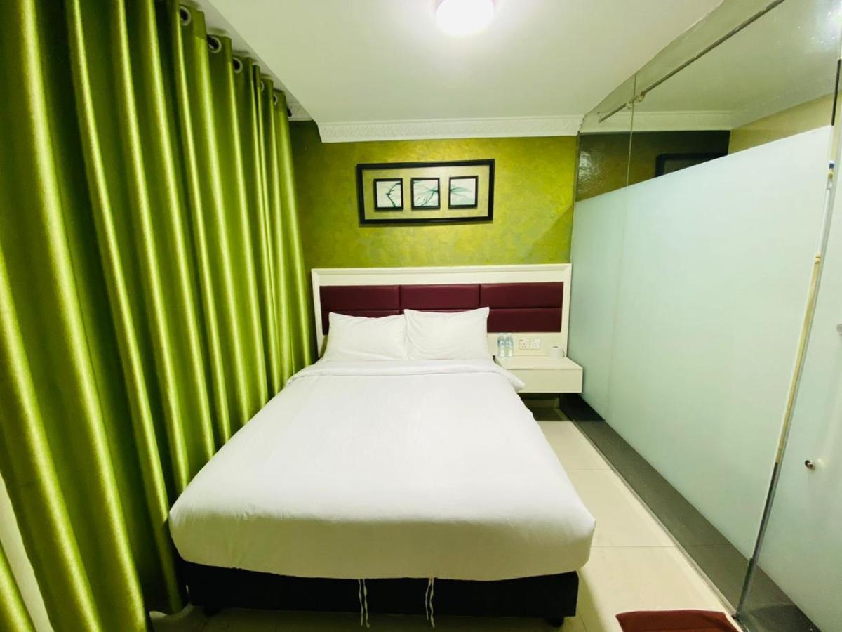Surya Boutique Hotel Кланг Экстерьер фото