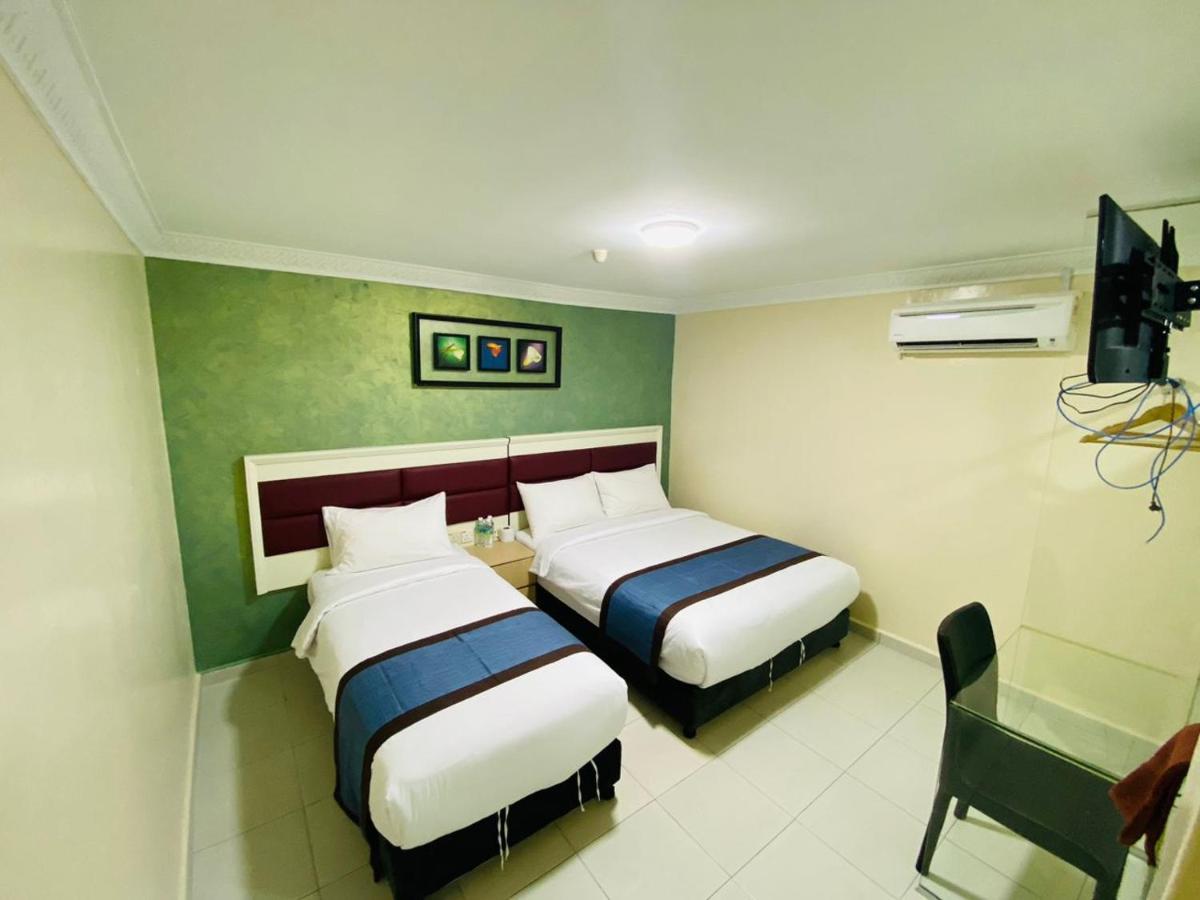 Surya Boutique Hotel Кланг Экстерьер фото