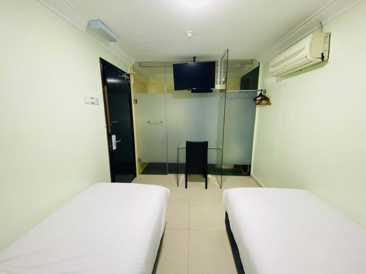 Surya Boutique Hotel Кланг Экстерьер фото