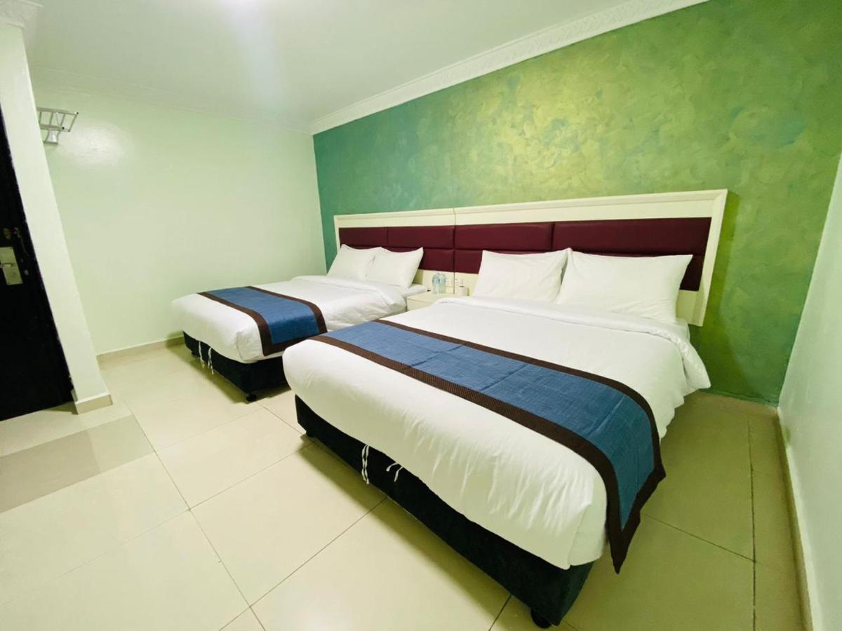 Surya Boutique Hotel Кланг Экстерьер фото