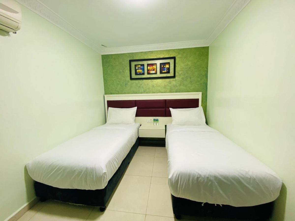 Surya Boutique Hotel Кланг Экстерьер фото