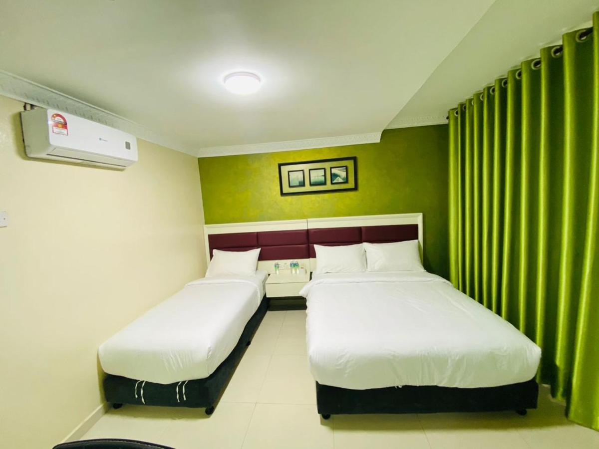 Surya Boutique Hotel Кланг Экстерьер фото