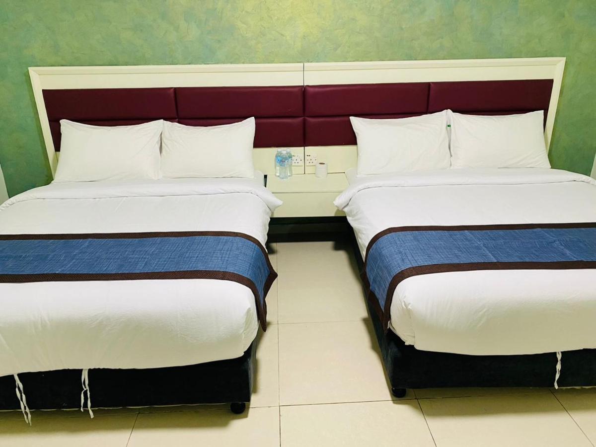 Surya Boutique Hotel Кланг Экстерьер фото
